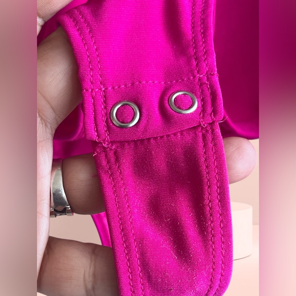 Express pink long-sleeve v-neck bodysuit - Picture 7 of 10